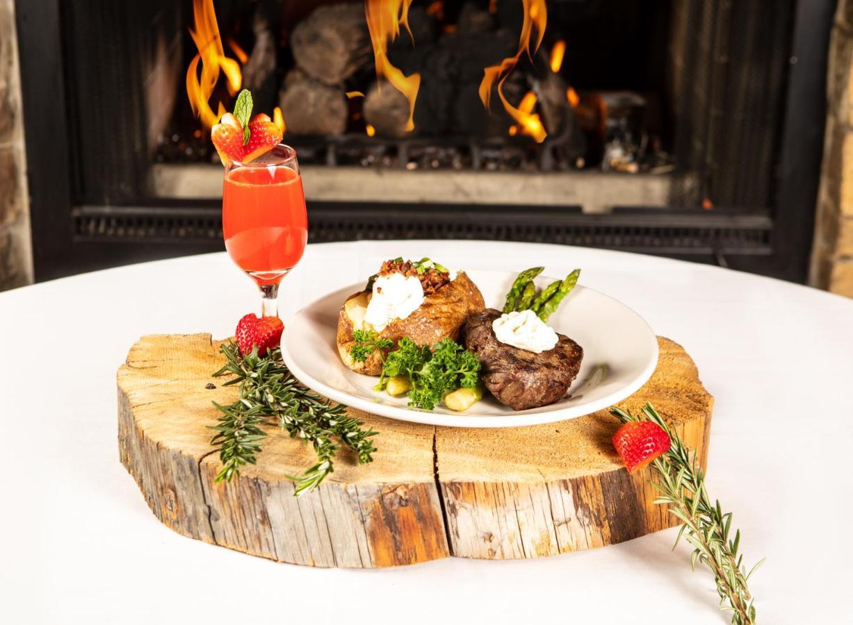 Flying Saddle Resort And Steak House Alpine Extérieur photo