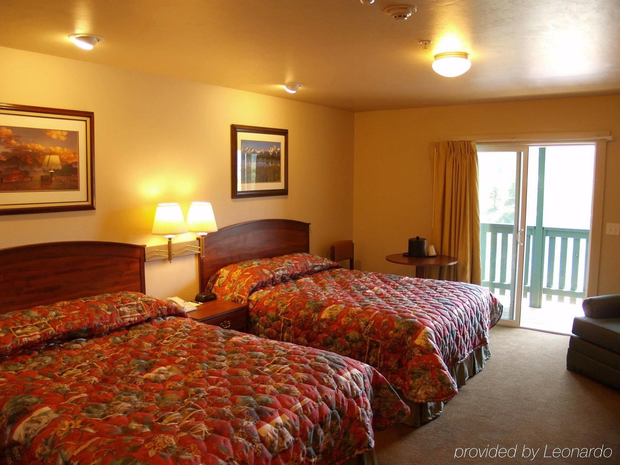 Flying Saddle Resort And Steak House Alpine Extérieur photo